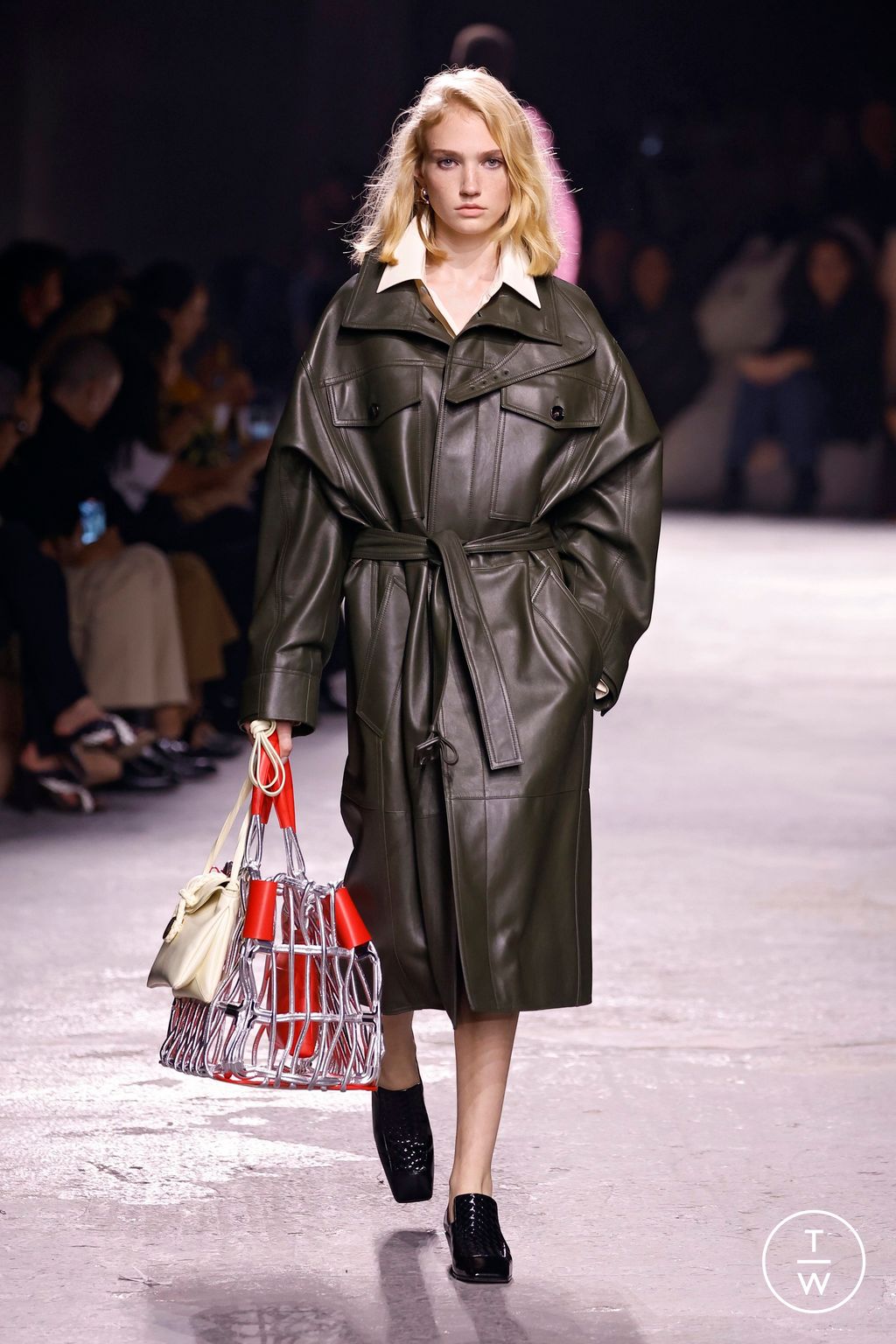 Fashion Week Milan Spring/Summer 2025 look 55 from the Bottega Veneta collection womenswear