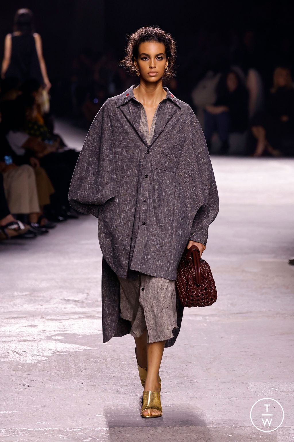Fashion Week Milan Spring/Summer 2025 look 65 from the Bottega Veneta collection womenswear