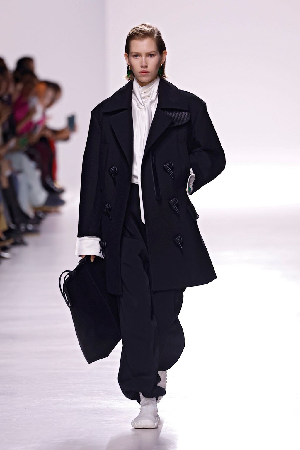 Fashion Week Milan Spring/Summer 2026 look 1 from the Bottega Veneta collection womenswear