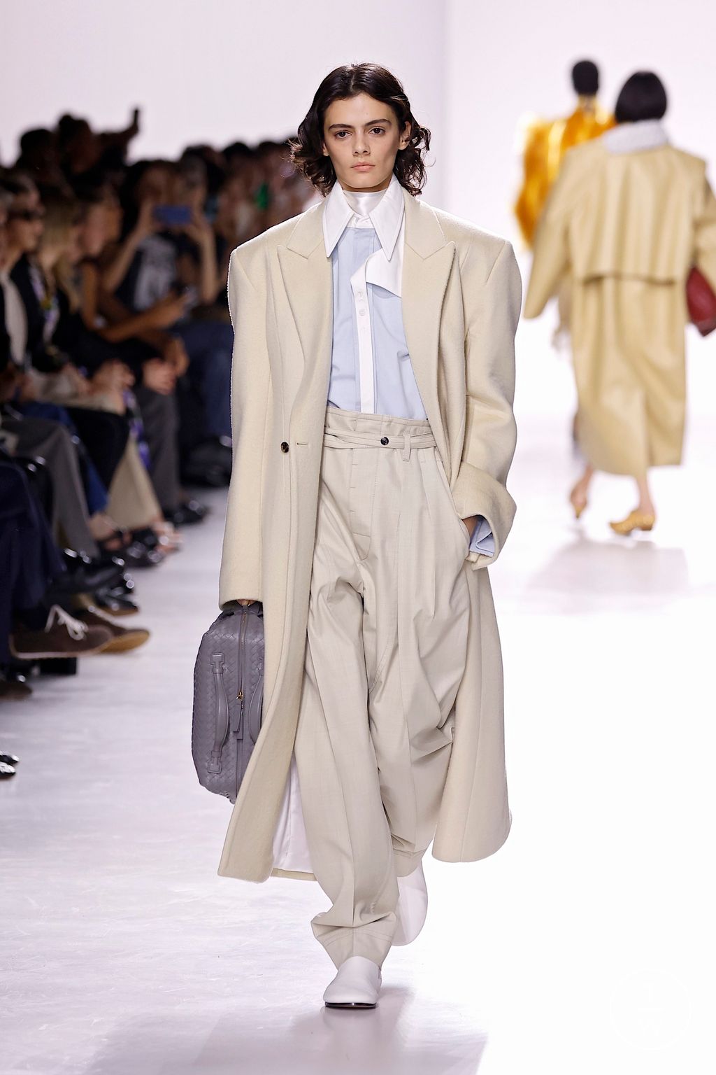 Fashion Week Milan Spring/Summer 2026 look 39 from the Bottega Veneta collection womenswear
