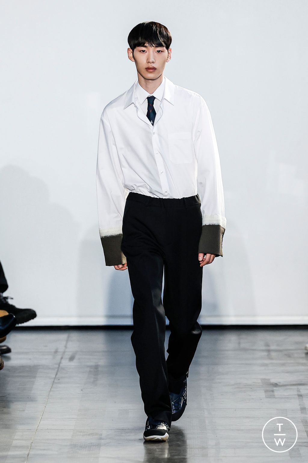 Fashion Week Paris Fall/Winter 2024 look 2 from the Botter collection menswear