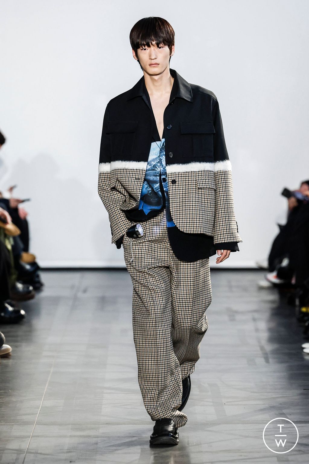 Fashion Week Paris Fall/Winter 2024 look 11 from the Botter collection 男装