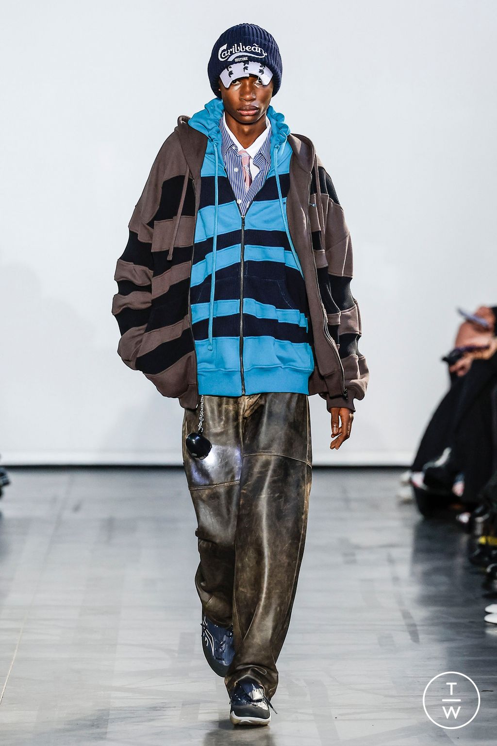Fashion Week Paris Fall/Winter 2024 look 23 from the Botter collection 男装