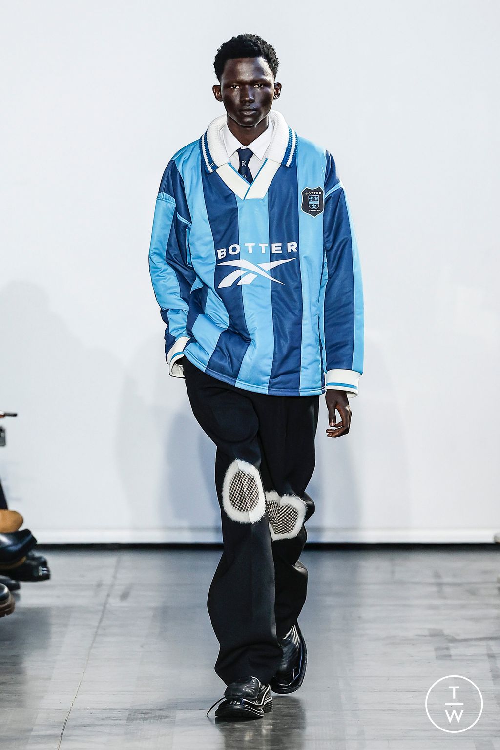 Fashion Week Paris Fall/Winter 2024 look 30 from the Botter collection menswear