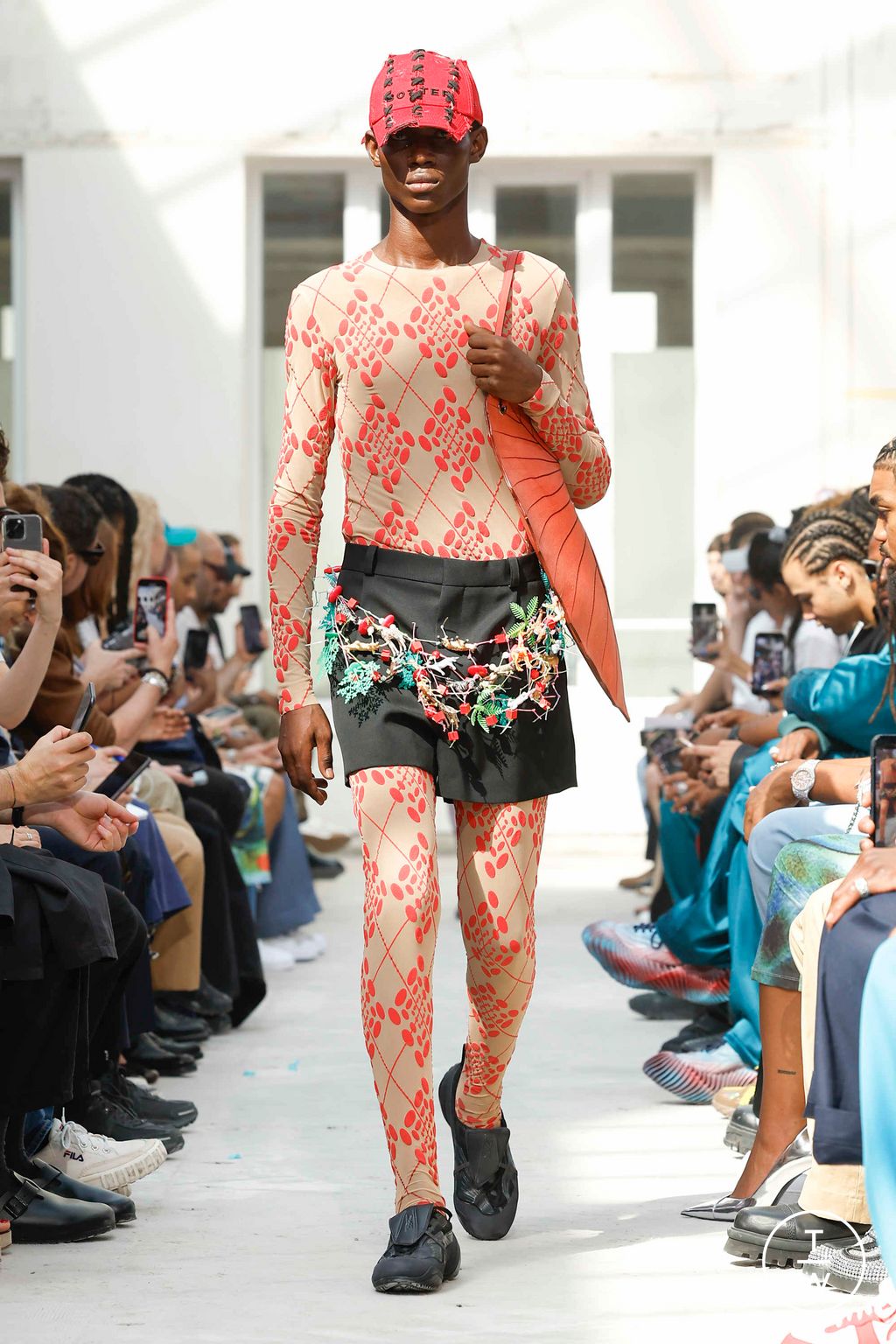 Fashion Week Paris Spring/Summer 2024 look 4 de la collection Botter menswear