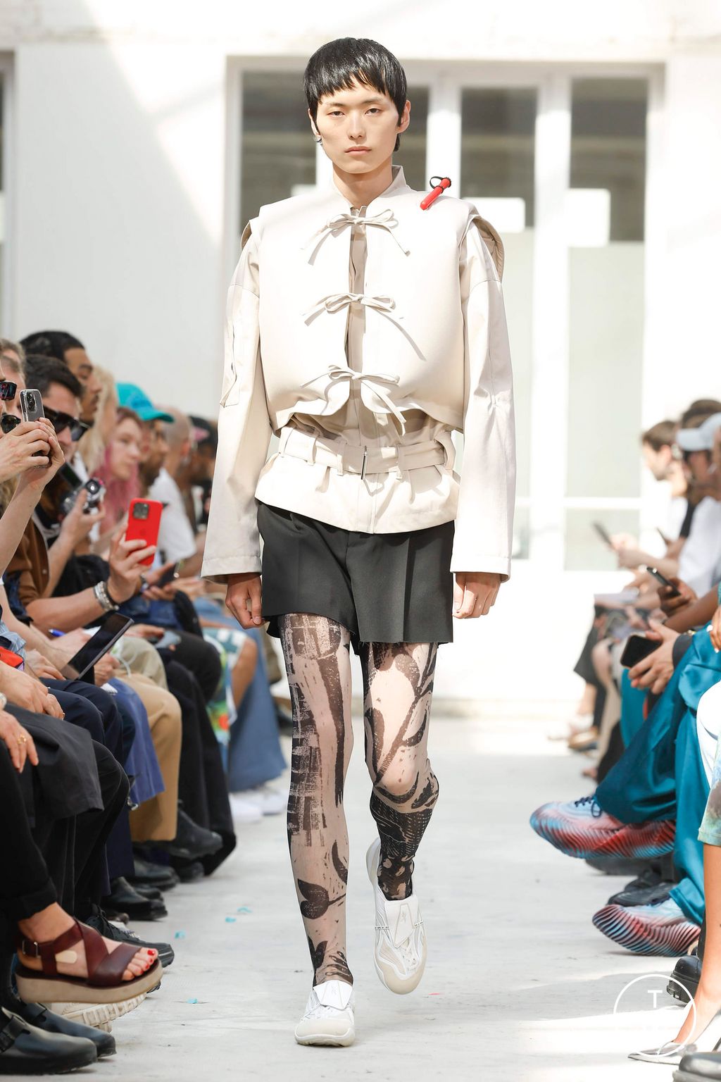 Fashion Week Paris Spring/Summer 2024 look 18 de la collection Botter menswear