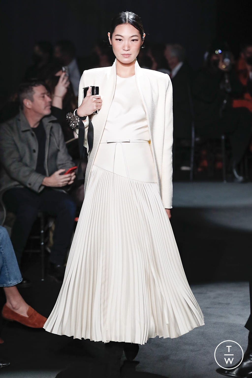 Fashion Week New York Fall/Winter 2022 look 4 de la collection Brandon Maxwell womenswear