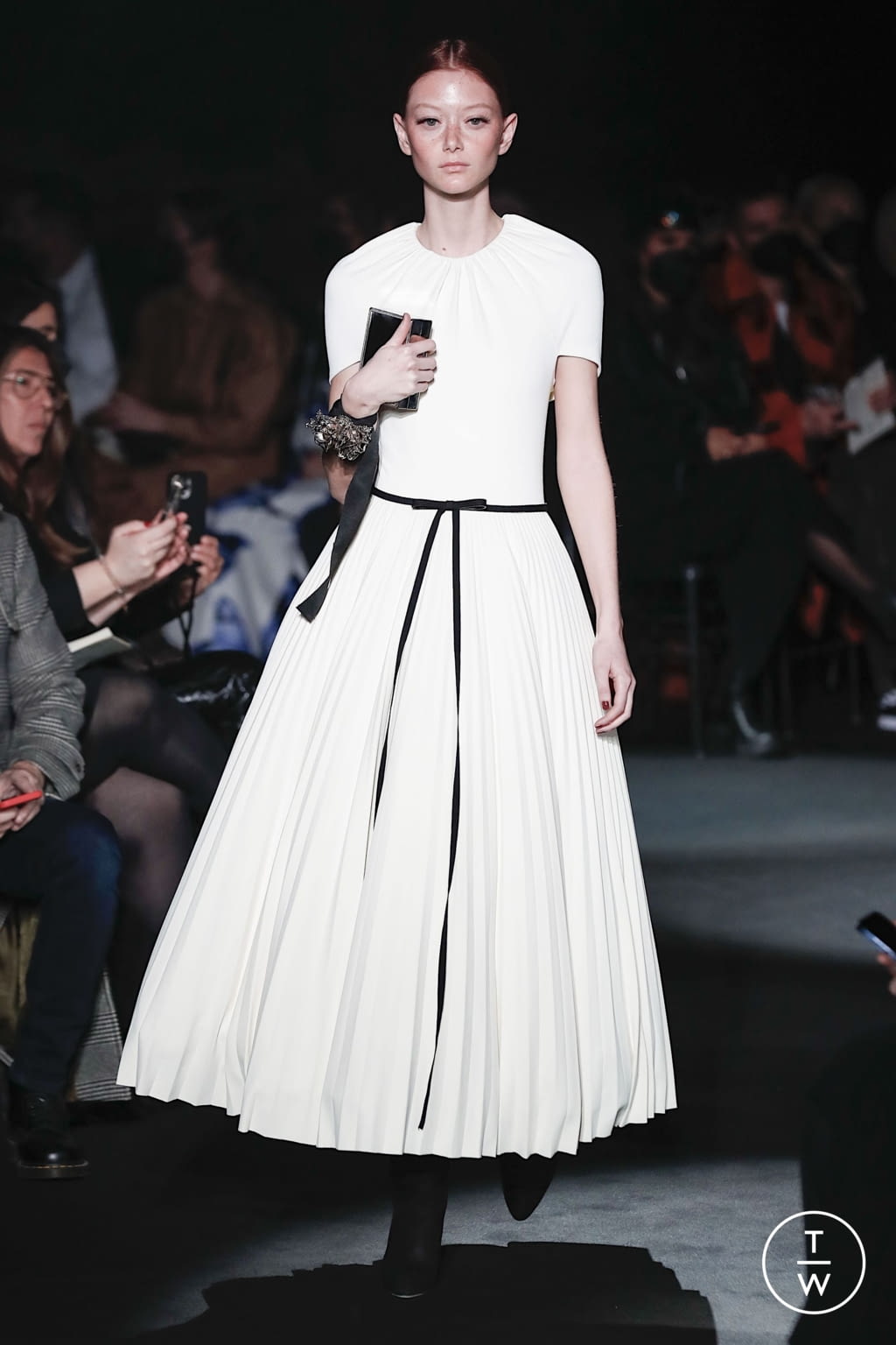 Fashion Week New York Fall/Winter 2022 look 5 de la collection Brandon Maxwell womenswear