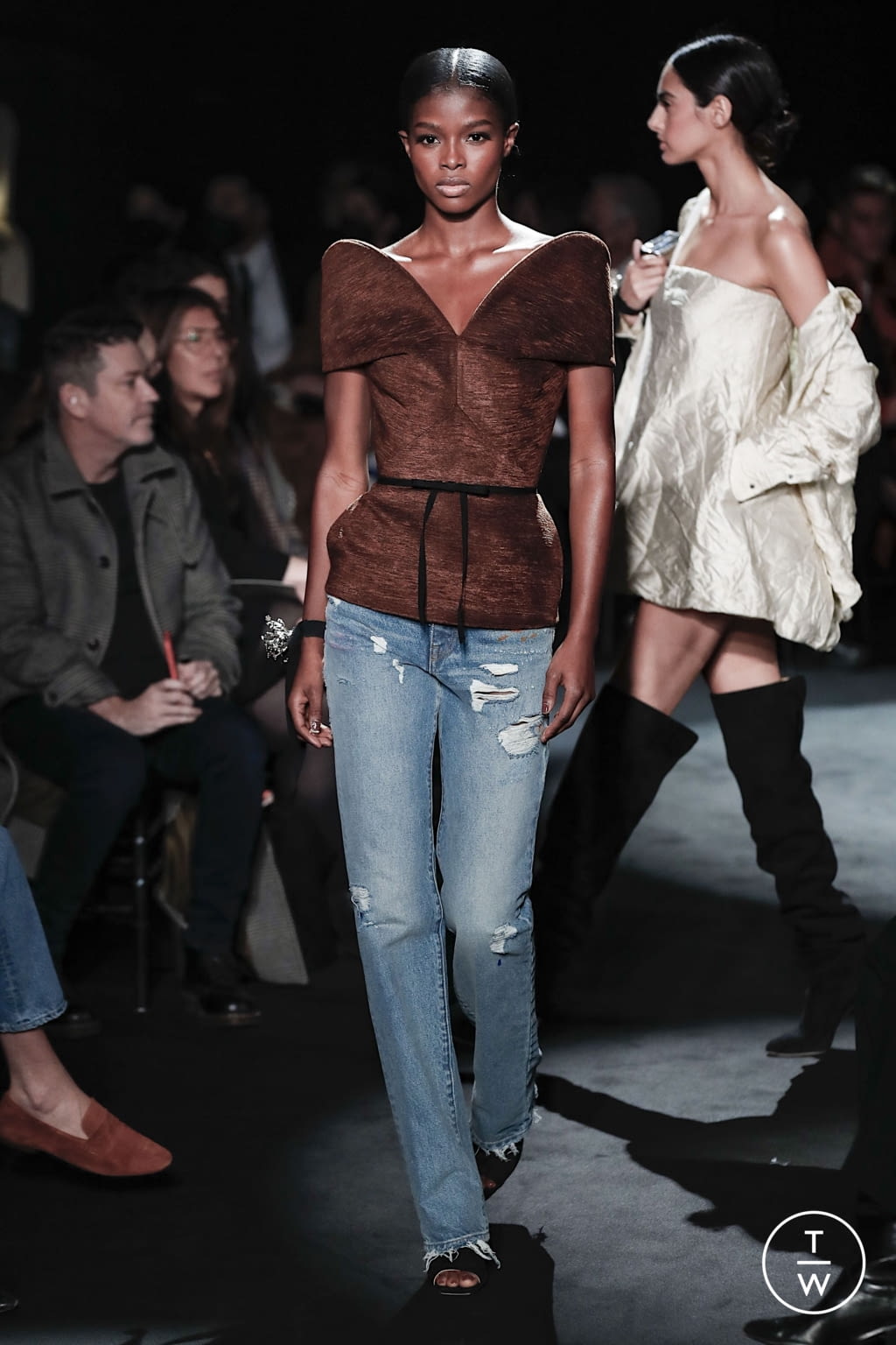 Fashion Week New York Fall/Winter 2022 look 17 de la collection Brandon Maxwell womenswear