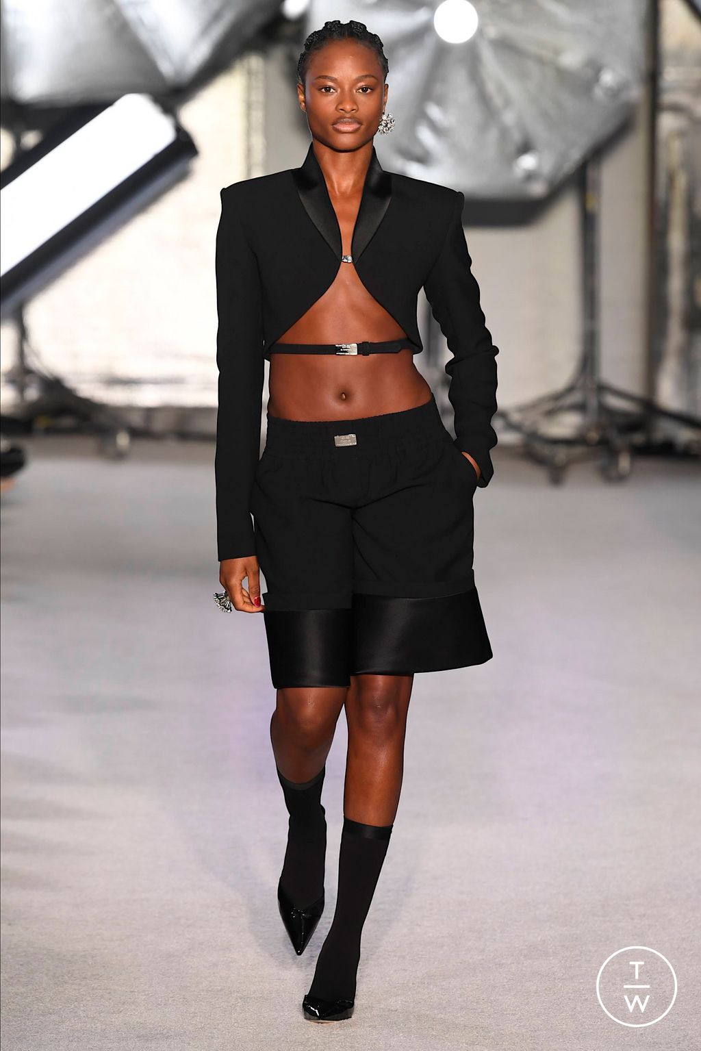 Fashion Week New York Fall/Winter 2023 look 6 de la collection Brandon Maxwell womenswear