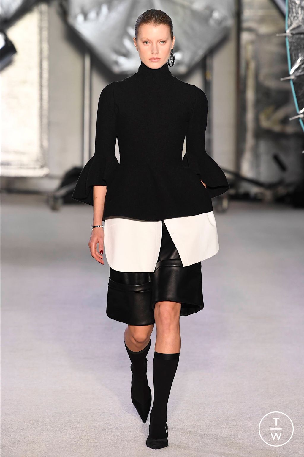 Fashion Week New York Fall/Winter 2023 look 8 de la collection Brandon Maxwell womenswear