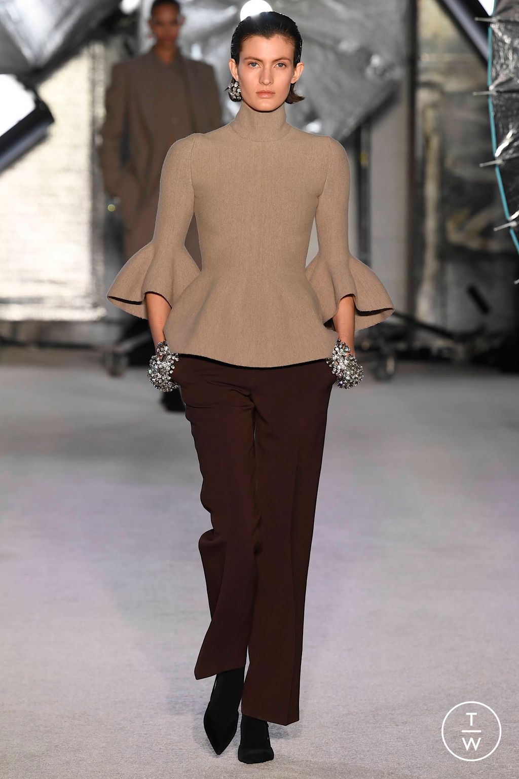 Fashion Week New York Fall/Winter 2023 look 12 de la collection Brandon Maxwell womenswear