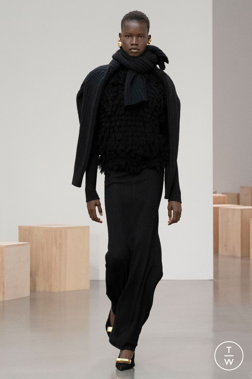 Fashion Week New York Fall/Winter 2025 look 31 from the Brandon Maxwell collection womenswear