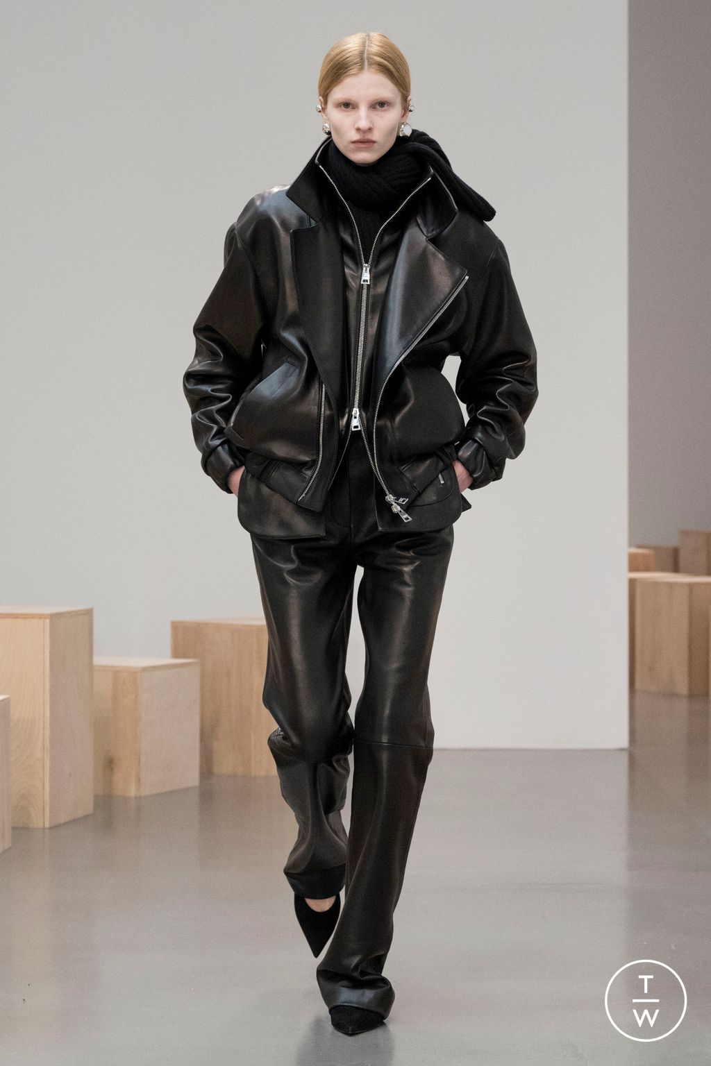 Fashion Week New York Fall/Winter 2025 look 33 from the Brandon Maxwell collection womenswear