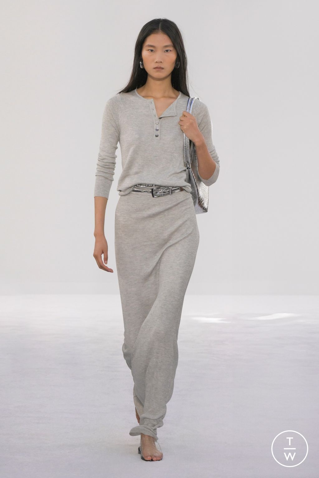 Fashion Week New York Spring/Summer 2025 look 10 from the Brandon Maxwell collection 女装