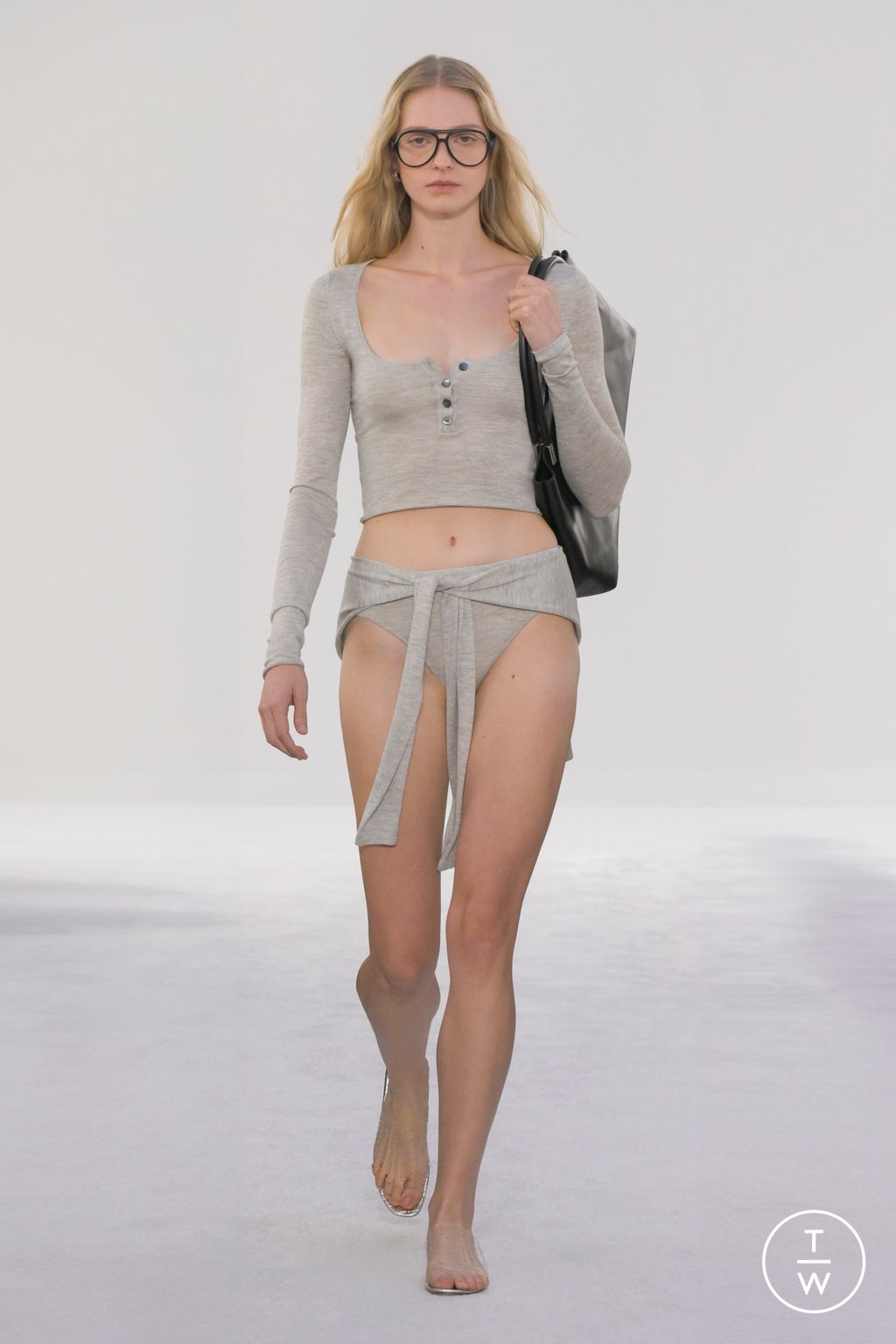 Fashion Week New York Spring/Summer 2025 look 12 from the Brandon Maxwell collection 女装