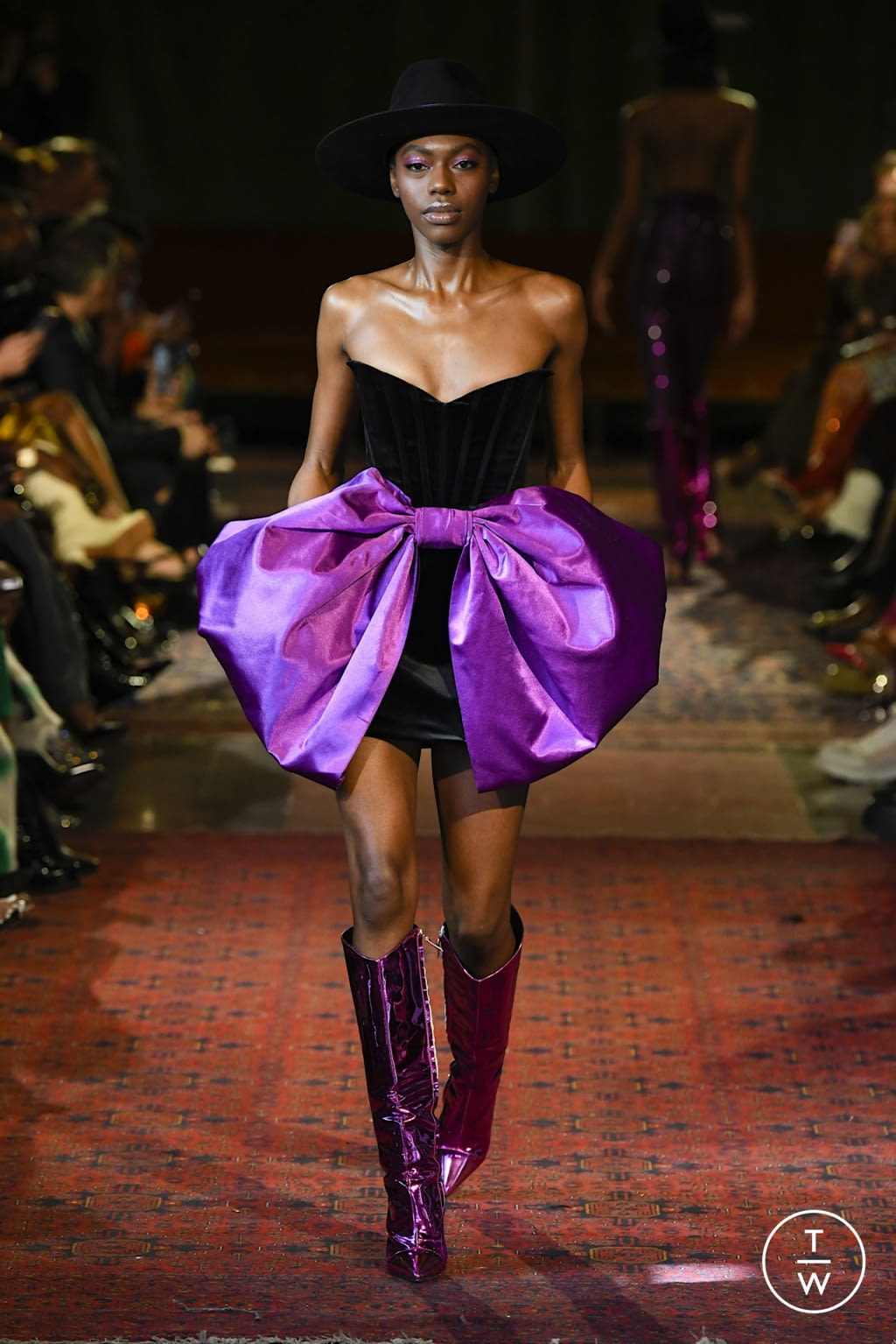 Fashion Week New York Fall/Winter 2022 look 21 from the Bronx & Banco collection womenswear