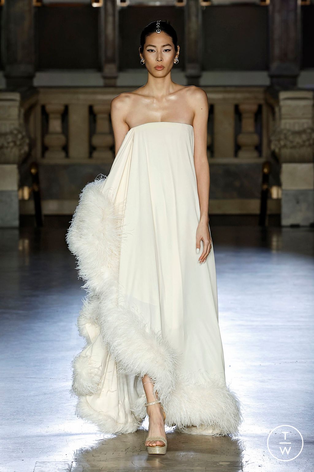 Fashion Week New York Fall/Winter 2025 look 36 from the Bronx & Banco collection womenswear