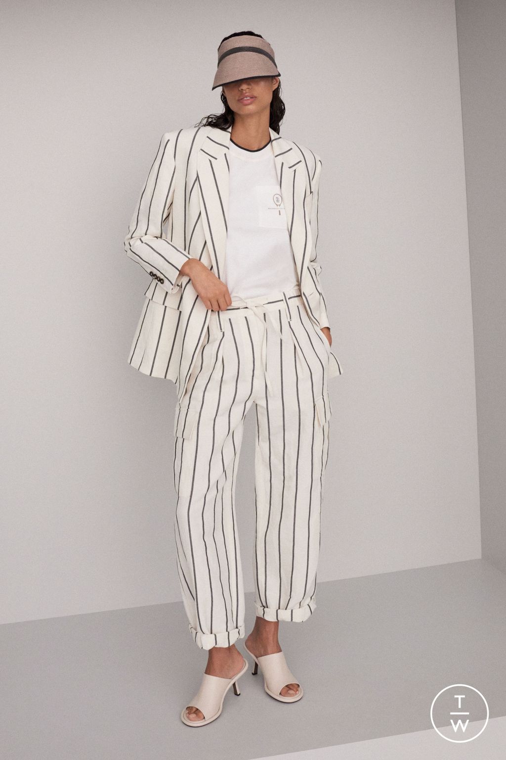 Fashion Week Milan Spring/Summer 2024 look 19 from the Brunello Cucinelli collection womenswear