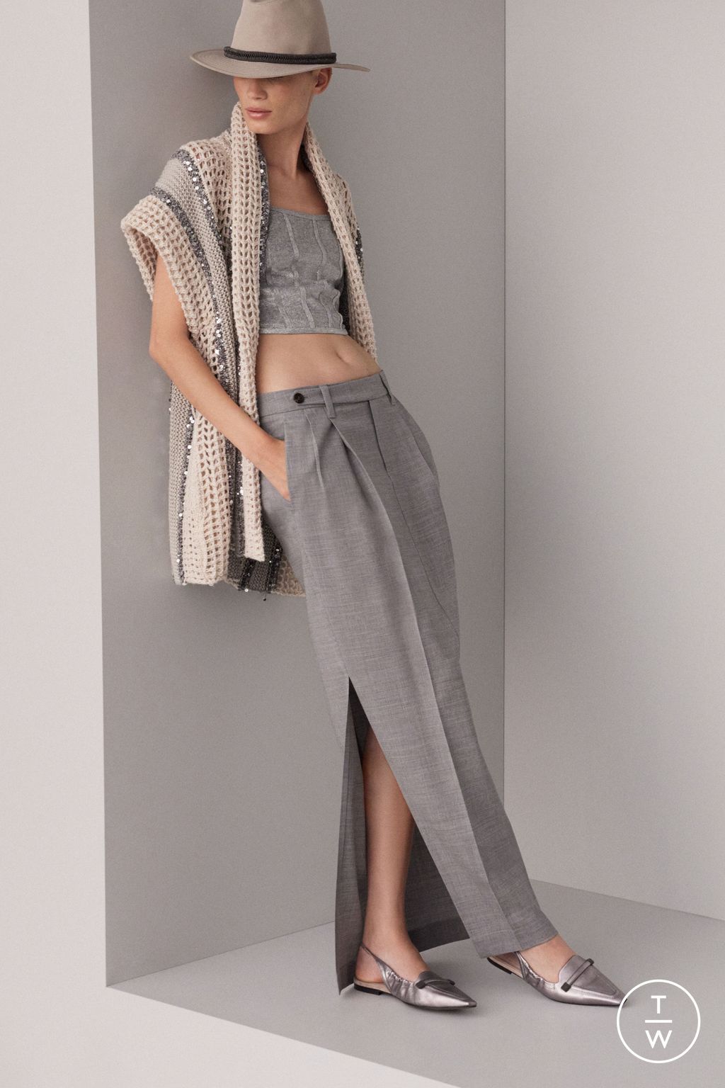 Fashion Week Milan Spring/Summer 2024 look 23 from the Brunello Cucinelli collection 女装