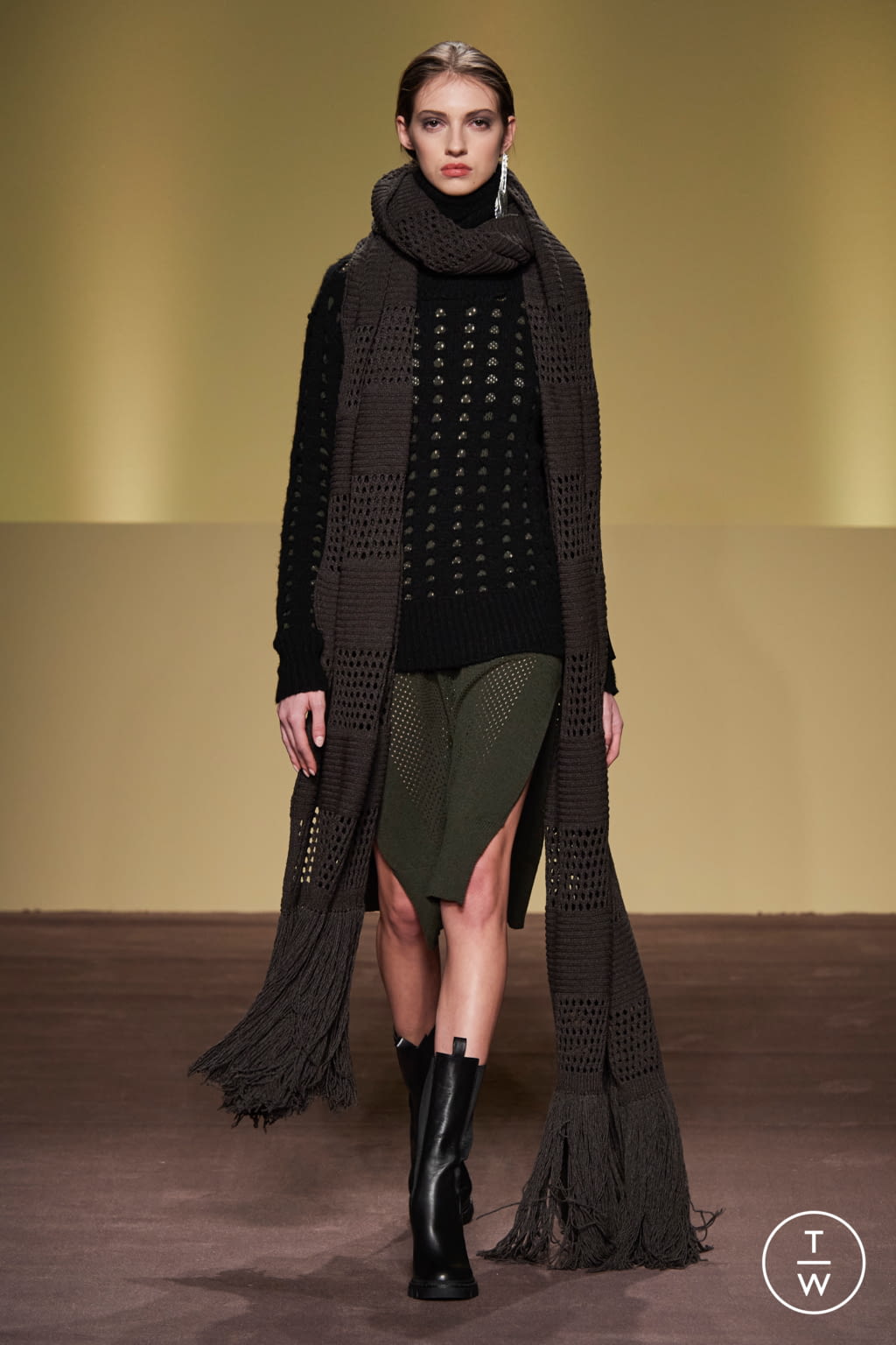 Fashion Week Milan Fall/Winter 2021 look 37 from the BUDAPEST SELECT collection womenswear