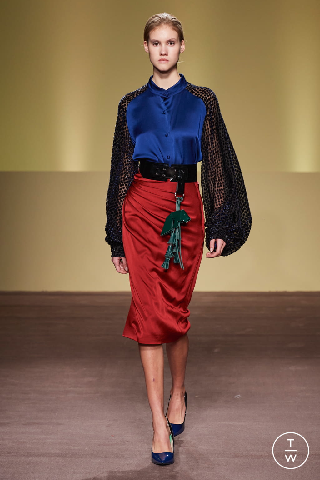 Fashion Week Milan Fall/Winter 2021 look 47 de la collection BUDAPEST SELECT womenswear
