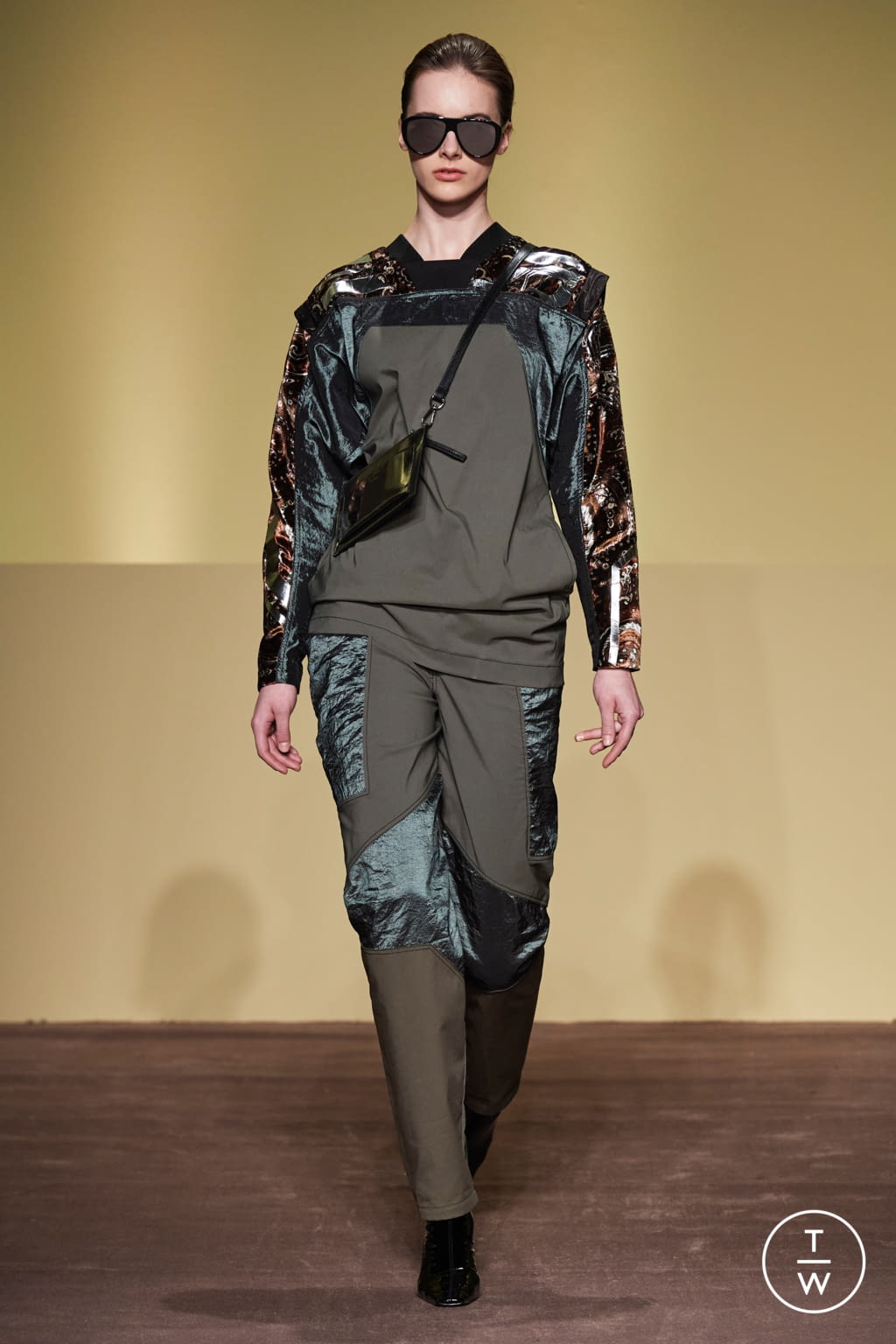 Fashion Week Milan Fall/Winter 2021 look 57 de la collection BUDAPEST SELECT womenswear