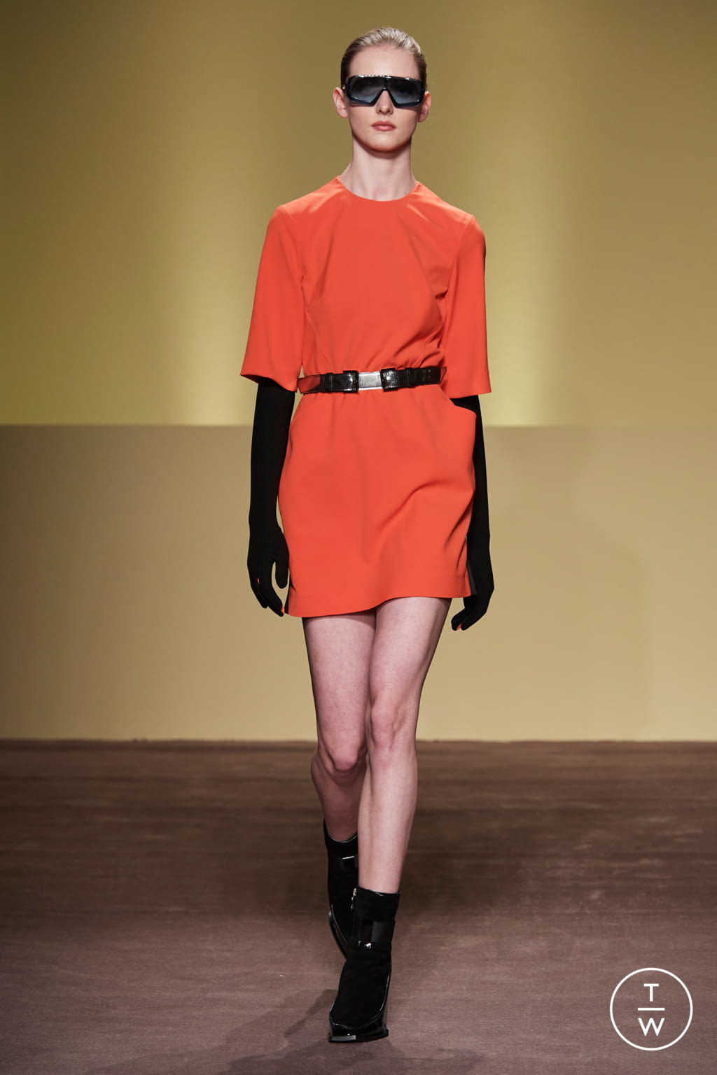 Fashion Week Milan Fall/Winter 2021 look 60 de la collection BUDAPEST SELECT womenswear