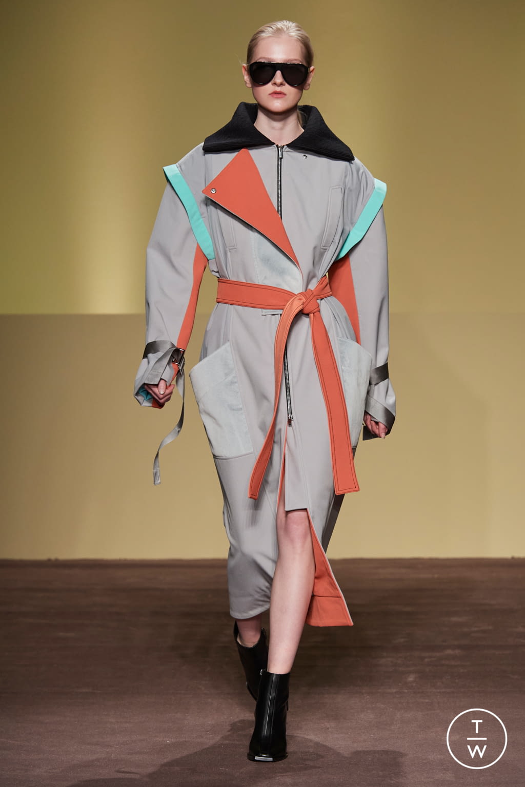 Fashion Week Milan Fall/Winter 2021 look 63 de la collection BUDAPEST SELECT womenswear