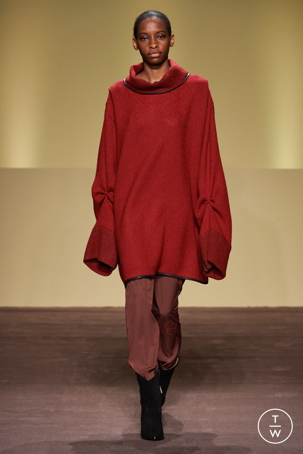Fashion Week Milan Fall/Winter 2021 look 69 de la collection BUDAPEST SELECT womenswear