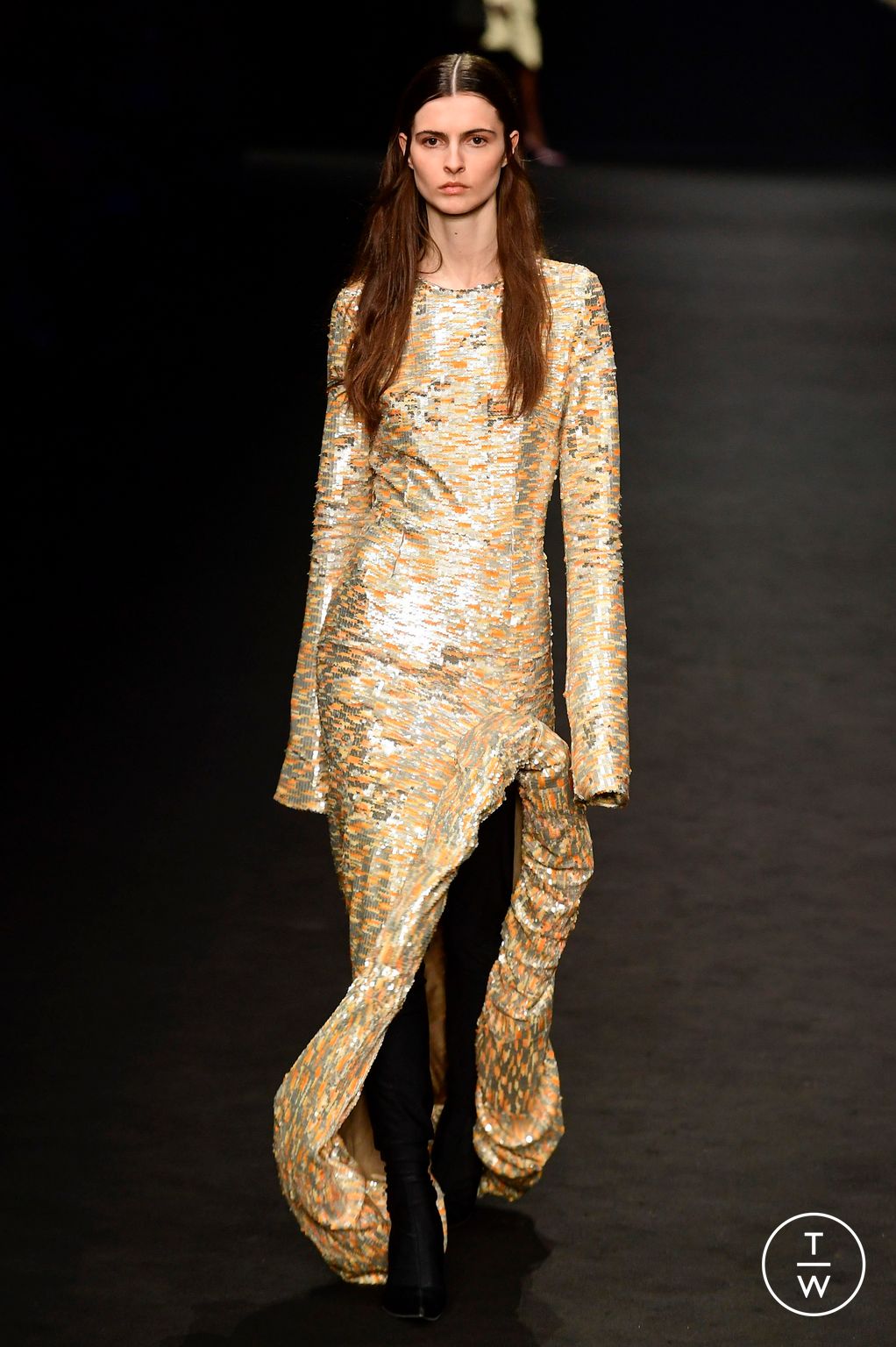 Fashion Week Milan Fall/Winter 2023 look 49 de la collection BUDAPEST SELECT womenswear