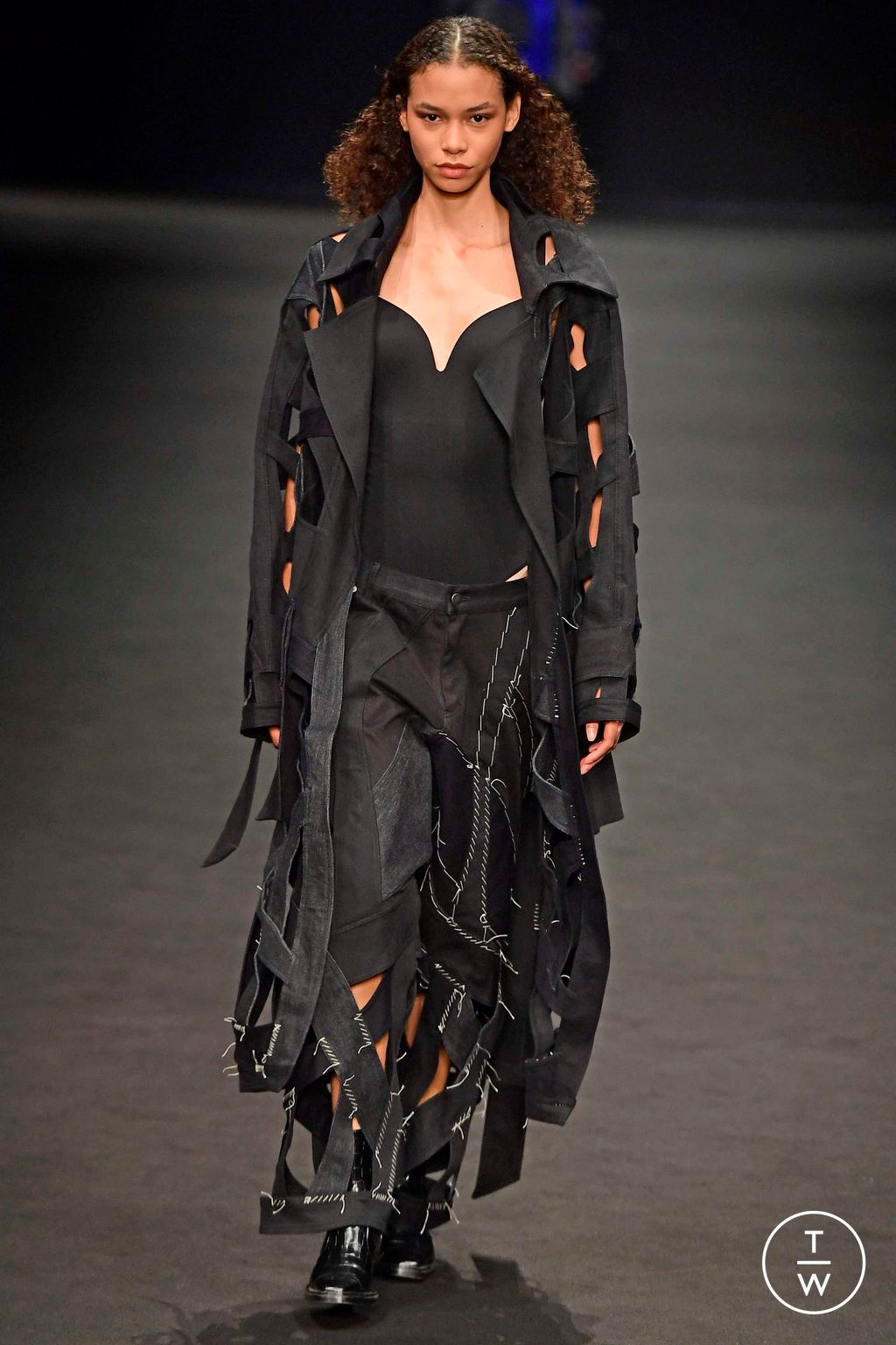 Fashion Week Milan Fall/Winter 2023 look 13 from the BUDAPEST SELECT collection womenswear