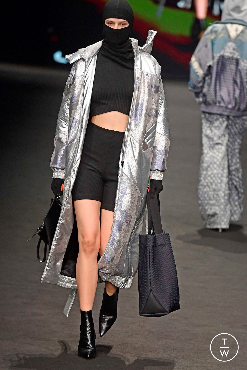 Fashion Week Milan Fall/Winter 2023 look 40 de la collection BUDAPEST SELECT womenswear
