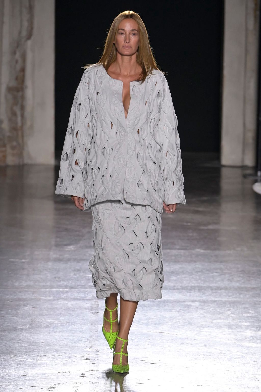 Fashion Week Milan Spring/Summer 2024 look 1 from the BUDAPEST SELECT collection womenswear