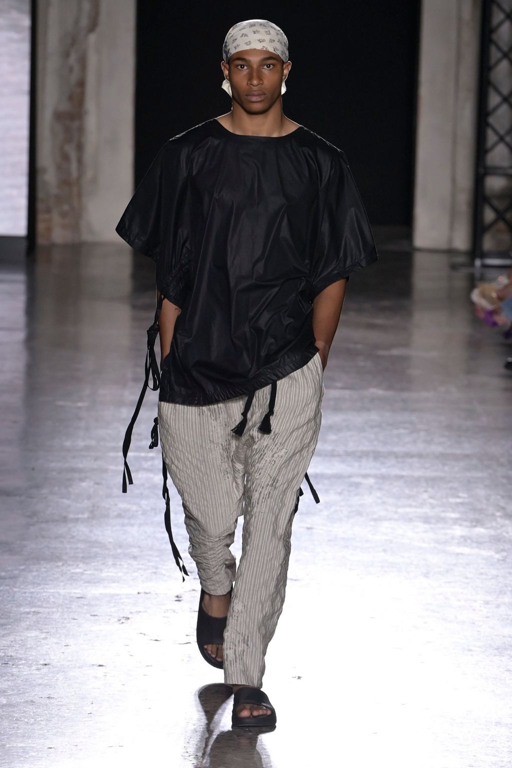 Fashion Week Milan Spring/Summer 2024 look 20 from the BUDAPEST SELECT collection womenswear