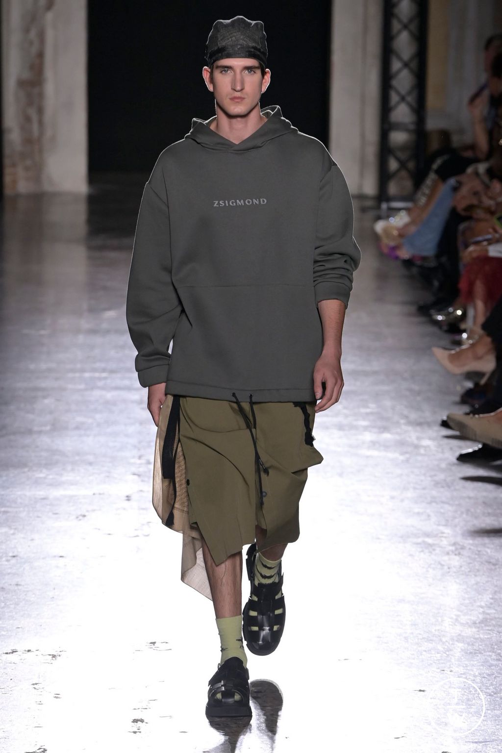 Fashion Week Milan Spring/Summer 2024 look 28 from the BUDAPEST SELECT collection womenswear