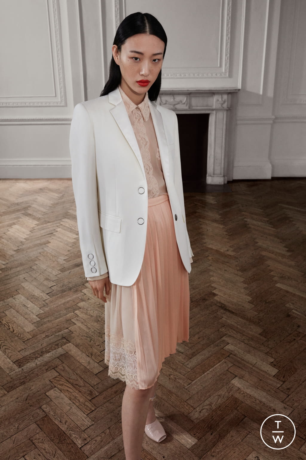 Fashion Week London Pre-Fall 2019 look 5 de la collection Burberry womenswear