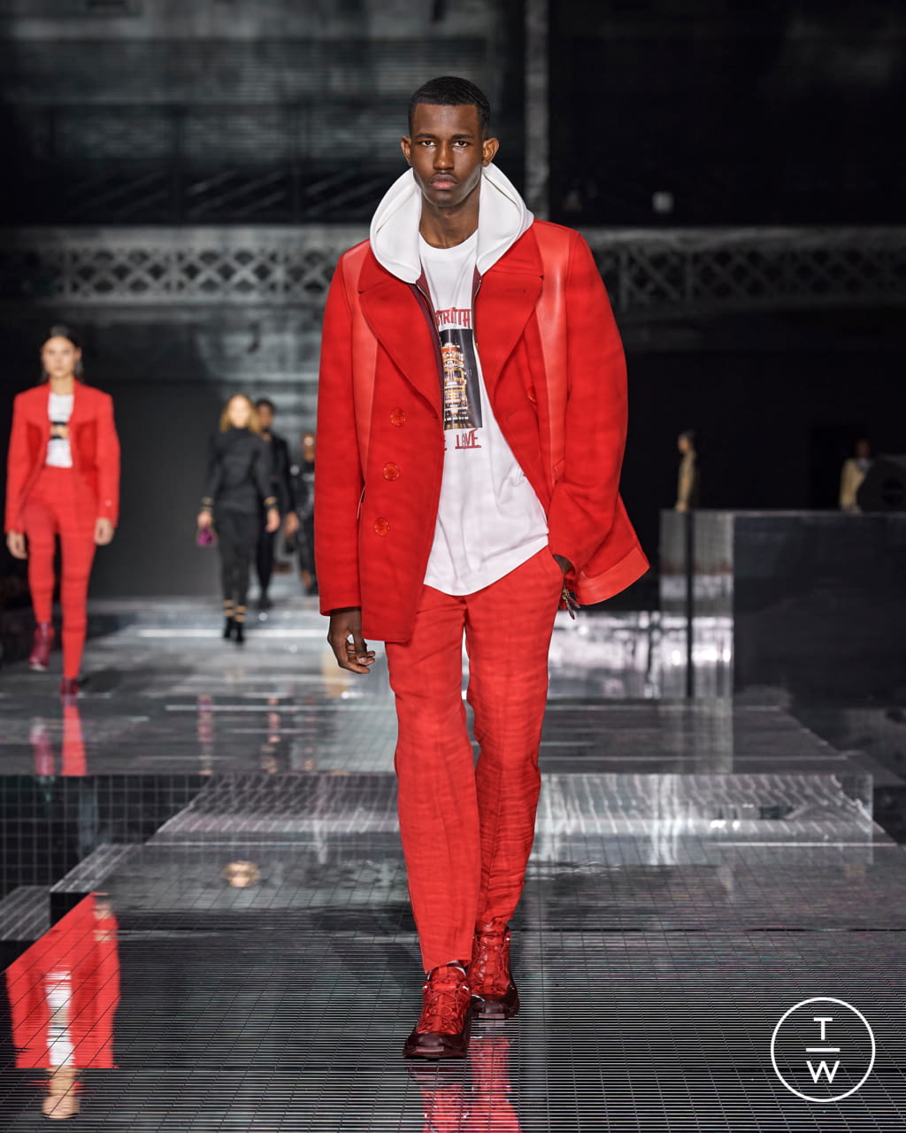 Fashion Week London Fall/Winter 2020 look 96 from the Burberry collection womenswear