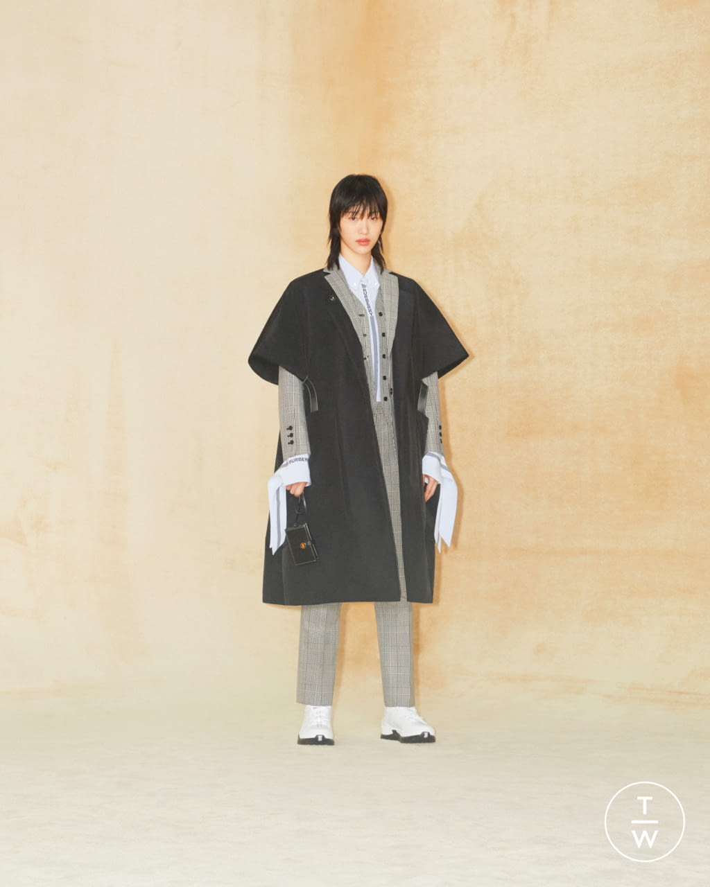 Fashion Week London Pre-Fall 2020 look 38 from the Burberry collection 女装