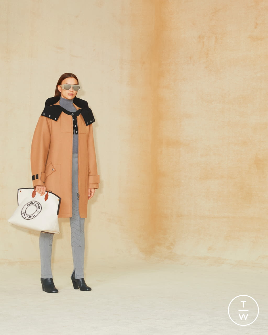 Fashion Week London Pre-Fall 2020 look 6 from the Burberry collection 女装
