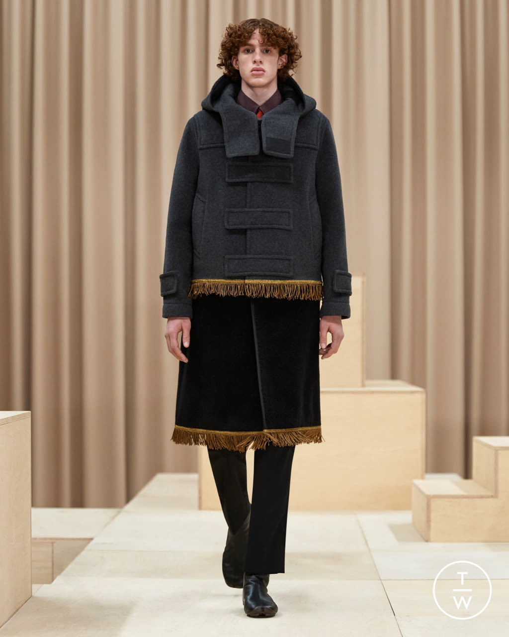 Fashion Week London Fall/Winter 2021 look 11 from the Burberry collection menswear