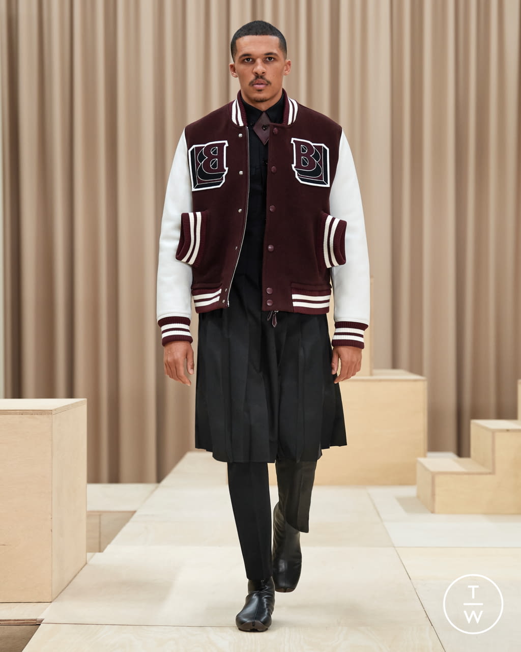 Fashion Week London Fall/Winter 2021 look 20 from the Burberry collection menswear