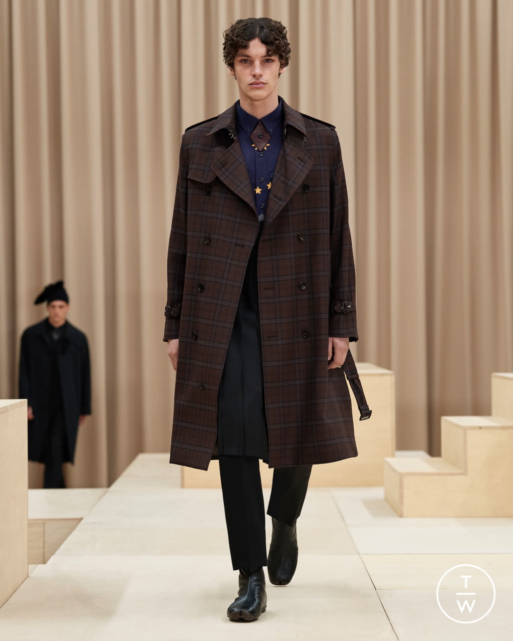 Fashion Week London Fall/Winter 2021 look 5 from the Burberry collection menswear
