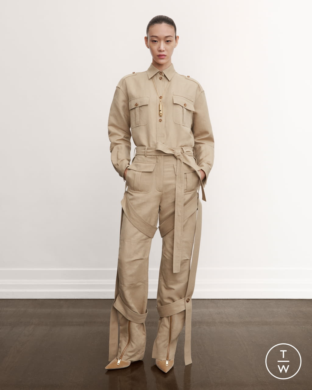 Fashion Week London Pre-Fall 2021 look 1 from the Burberry collection womenswear