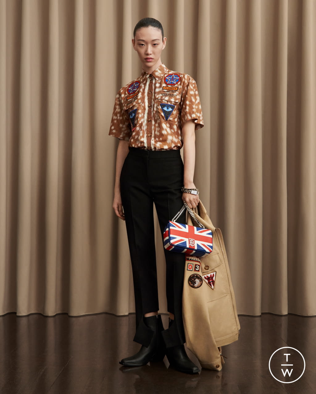 Fashion Week London Pre-Fall 2021 look 9 from the Burberry collection womenswear