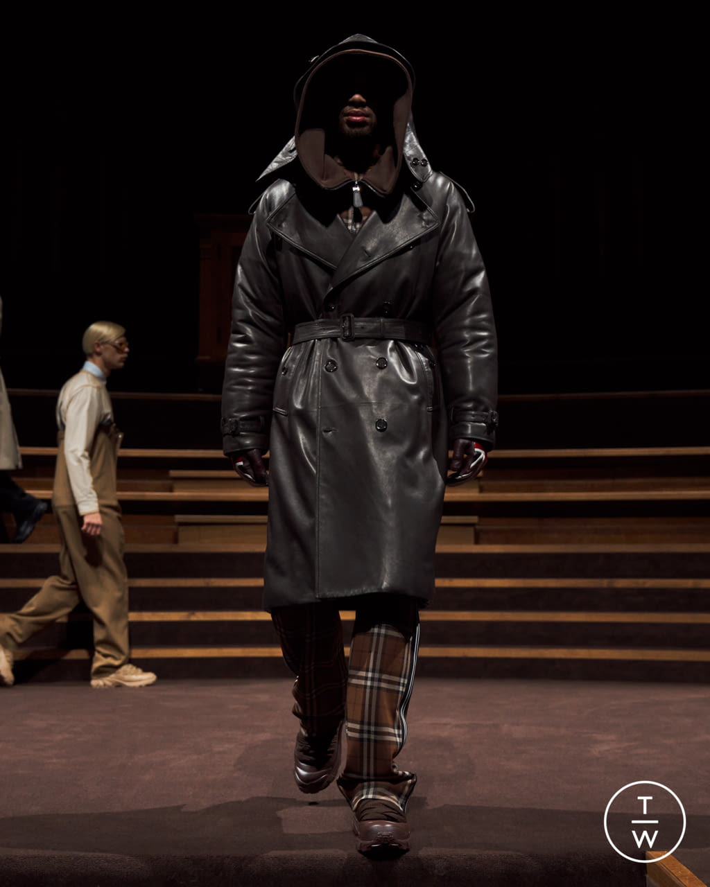 Fashion Week London Fall/Winter 2022 look 31 from the Burberry collection 男装