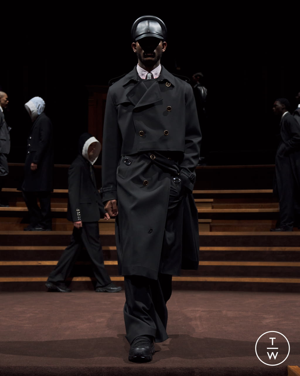 Fashion Week London Fall/Winter 2022 look 7 from the Burberry collection menswear