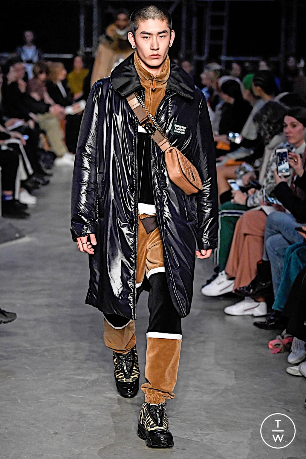 Fashion Week London Fall/Winter 2019 look 21 from the Burberry collection 男装