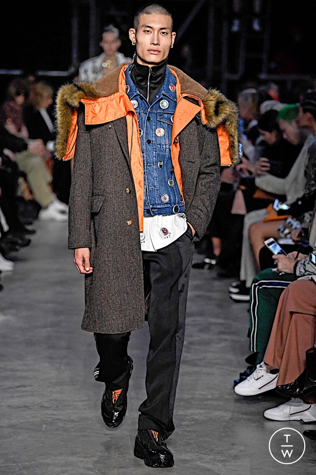 Fashion Week London Fall/Winter 2019 look 32 from the Burberry collection 男装