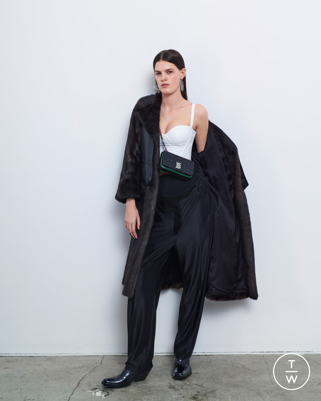 Fashion Week London Resort 2020 look 57 de la collection Burberry womenswear